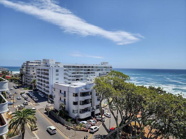 2 Bedroom Property for Sale in Sea Point Western Cape